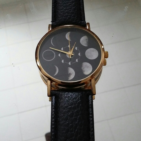 🌙Moon phase watch with black band 🌙 - Picture 2 of 2